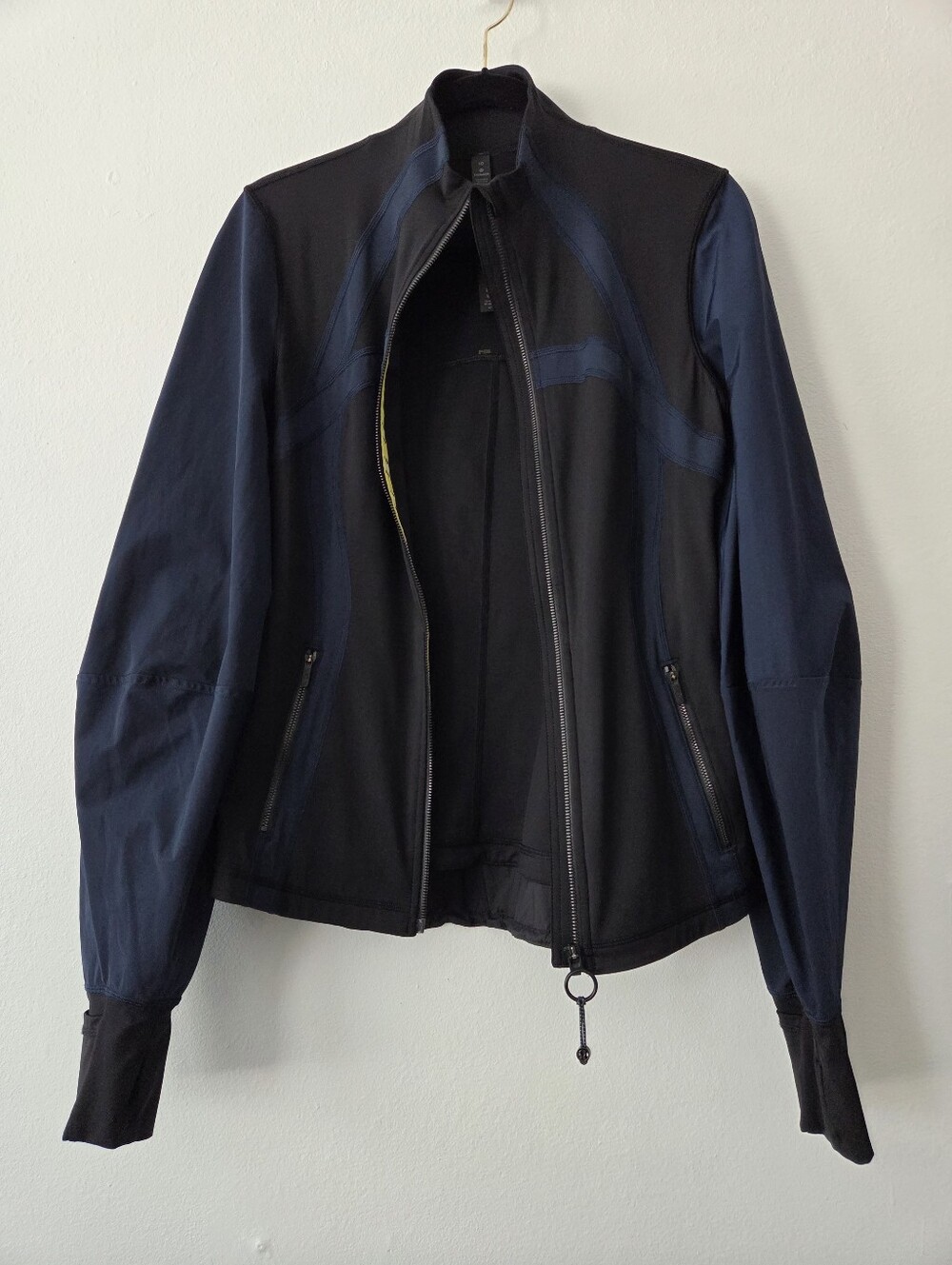 Rare - Lululemon ROKSANDA jacket - Picture 6 of 6